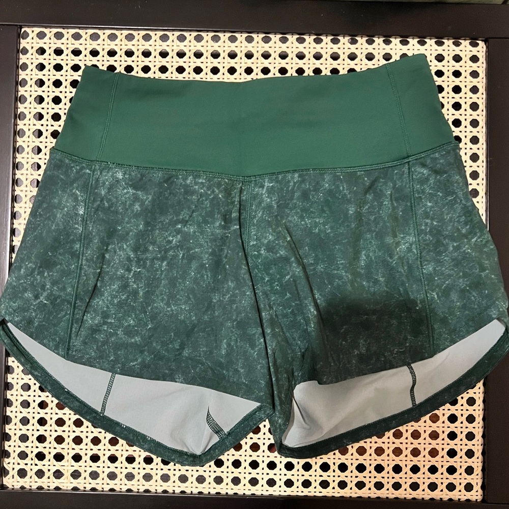 Lululemon Speed Up 4’ Inseam Size 0 Gravel Dust Everglade Green Color